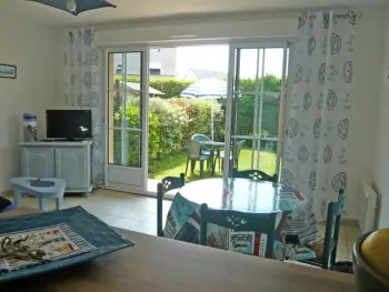 Appartement à Barfleur,Appartement de jardin à Barfleur, 1 chambre, proche du centre, avec parking et accès Internet FR-1-362-62 N°886671