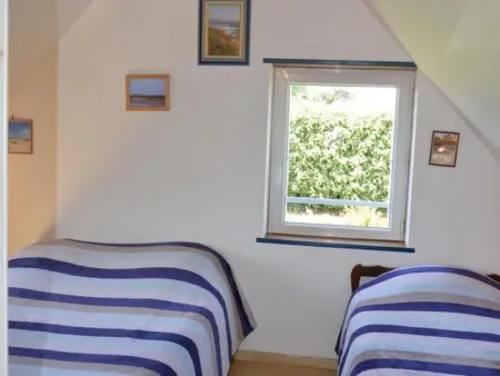 Maison spacieuse près de la côte du Cotentin, Gite 8 personnes à Les Moitiers d'Allonne - Photo 8