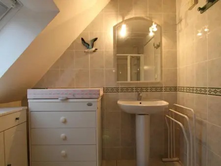 Maison spacieuse près de la côte du Cotentin, Gite 8 personnes à Les Moitiers d'Allonne - Photo 12