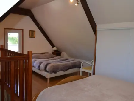 Maison spacieuse près de la côte du Cotentin, Gite 8 personnes à Les Moitiers d'Allonne - Photo 14