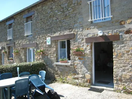 Maison mitoyenne avec terrasse et barbecue proche de Lessay - Photo 3