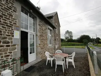 Gîte in Saint James,Maison confortable avec cour fermée, proche Bretagne, animaux acceptés FR-1-362-118 N°832328