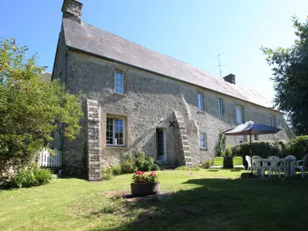 Manoir charmant au cœur du Cotentin, Gite 8 personnes à Orglandes - Photo 3