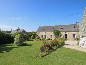 Gite à La Hague,Maison avec Grand Jardin, Cheminée, Terrasse et Proche Plages de la Hague FR-1-362-191 N°832359