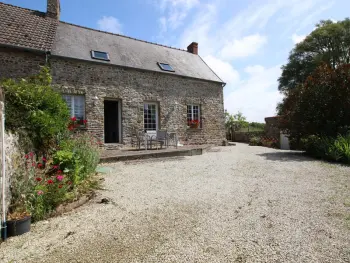 Gite à Saint Maurice en Cotentin, Maison de campagne tout confort avec cour sécurisée, terrasse, à proximité de la côte des îles! - L832366