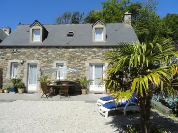 Gite à Surtainville,Charmante maison avec cheminée près des dunes - Surtainville, 2 terrasses, jardin et équipements bébé FR-1-362-274 N°832396