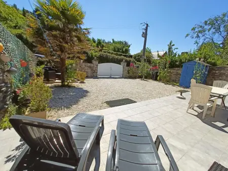 Maison en pierre avec jardin clos, animaux admis - Photo 11