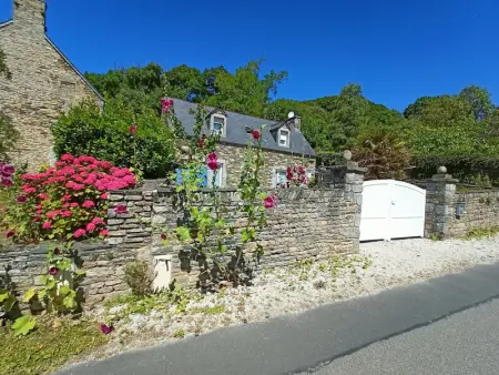 Maison en pierre avec jardin clos, animaux admis - Photo 13