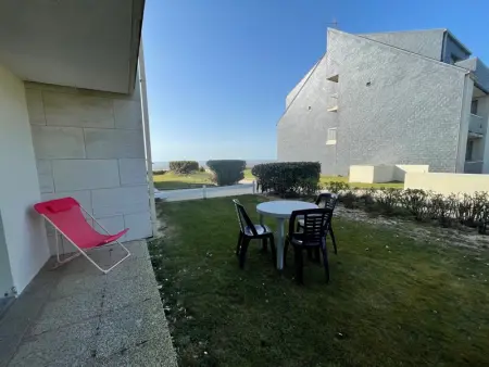Appartement à 50m plage avec terrasse et jardin - Photo 16