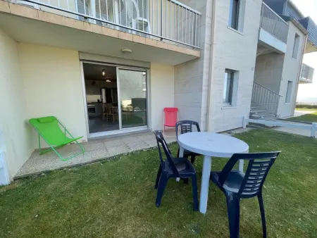 Appartement à 50m plage avec terrasse et jardin - Photo 17