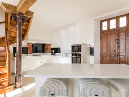 Maison de Ville Rénovée avec Terrasse, Internet et Vue Mer - Photo 8