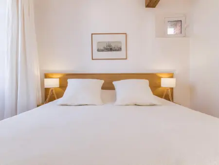 Maison de Ville Rénovée avec Terrasse, Internet et Vue Mer - Photo 10