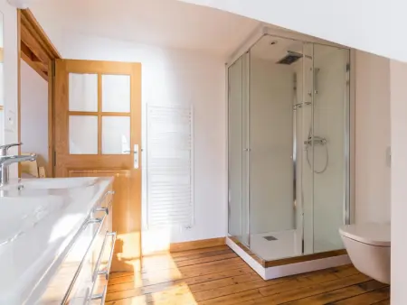 Maison de Ville Rénovée avec Terrasse, Internet et Vue Mer - Photo 14