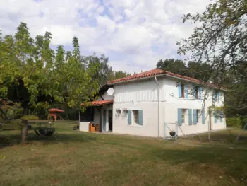 Gite à Vert,Maison landaise restaurée, 2 chambres, au cœur de la forêt avec grand jardin, calme et sérénité FR-1-360-32 N°832423