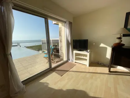 Appartement en bord de mer avec terrasse et parking - Photo 5