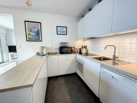 Appartement en bord de mer avec terrasse et parking - Photo 10