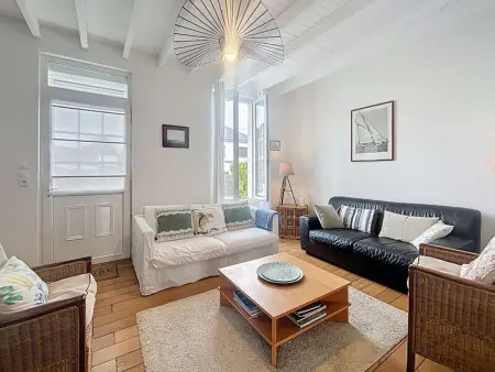 Villa au Calme avec Jardin, Proche Plage et Commerces, Wifi et Équipements Complets - Photo 1