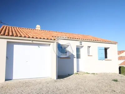 Maison à Saint Vincent sur Jard, Charmante maison pour 4 personnes avec terrasse, à 1,8 km de la plage et proche des commodités - L832610