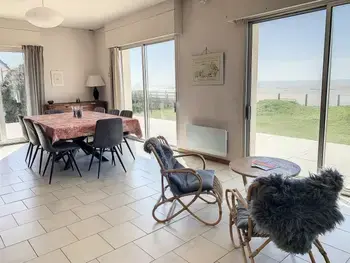 Haus in Saint Pair sur Mer,Villa avec jardin et accès direct plage, terrasse, 5 chambres, 2 salles d'eau, wifi, parking FR-1-361-132 N°832630