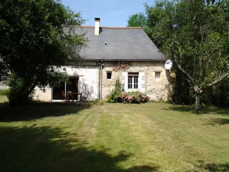 Charmante maison XVIIIe avec jardin proche Azay-le-Rideau - Photo 2