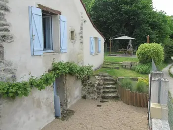 Casa rural en Montlouis sur Loire,Gîte de charme avec jardin clos, proche Loire à Vélo, à 15 km de Tours, équipé et confortable FR-1-381-95 N°832722