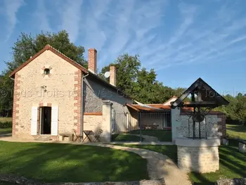 Casa rural en Razines,Maison de Vigneron Restaurée avec Jardin Clos, Équipement Complet, au Cœur d'une Forêt FR-1-381-218 N°832745