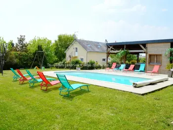 Gîte in Saint Paterne Racan,Maison de vacances avec piscine chauffée, spa, aire de jeux et jardin privatif en Touraine FR-1-381-286 N°832755