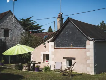 Gite à Athée sur Cher,Charmante maison proche Châteaux de la Loire, jardin privé, parfait pour couples et familles FR-1-381-371 N°832763