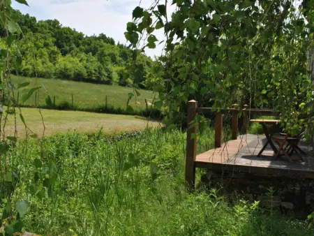 Charmant gîte paysan XIXe avec terrasse et jardin bordé par un ruisseau, à 1,5 km d'Azay-le-Rideau - Photo 2