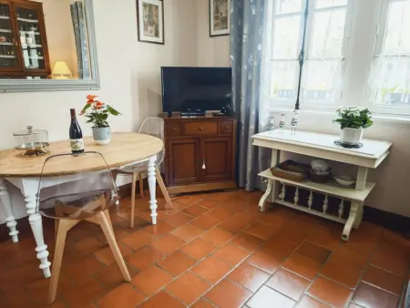 Évasion Romantique: Charmant Gîte 2 Pers., Parc Boisé, Activités & Confort Tout Inclus - Photo 5