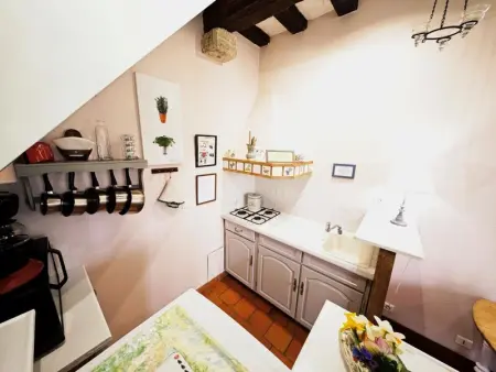 Évasion Romantique: Charmant Gîte 2 Pers., Parc Boisé, Activités & Confort Tout Inclus - Photo 8