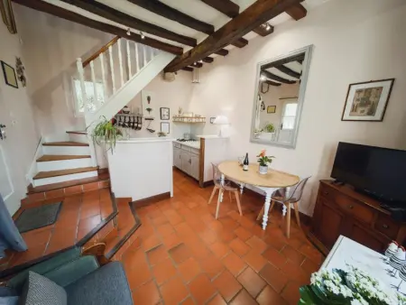 Évasion Romantique: Charmant Gîte 2 Pers., Parc Boisé, Activités & Confort Tout Inclus - Photo 13