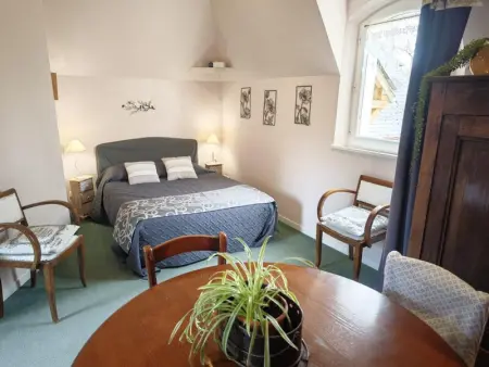 Évasion Romantique: Charmant Gîte 2 Pers., Parc Boisé, Activités & Confort Tout Inclus - Photo 16