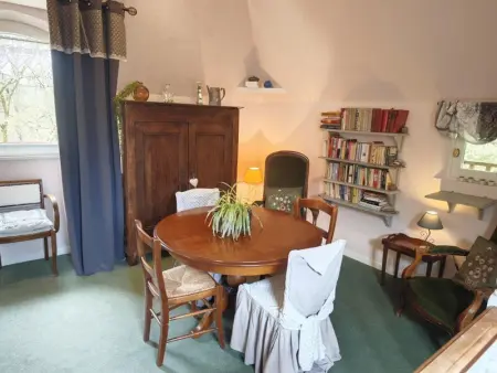 Évasion Romantique: Charmant Gîte 2 Pers., Parc Boisé, Activités & Confort Tout Inclus - Photo 18