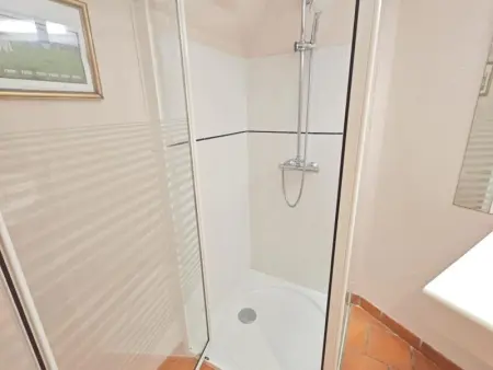 Évasion Romantique: Charmant Gîte 2 Pers., Parc Boisé, Activités & Confort Tout Inclus - Photo 21