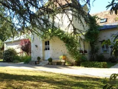 Évasion Romantique: Charmant Gîte 2 Pers., Parc Boisé, Activités & Confort Tout Inclus - Photo 25