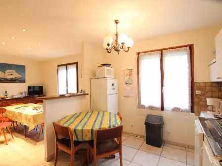 Maison indépendante avec cheminée et jardin clos, près du Mont Saint-Michel - Photo 3