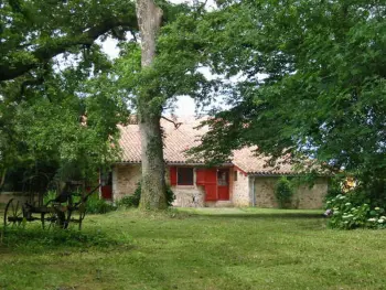 Gite à Saugnac et Cambran,Charmant havre romantique à la campagne avec terrasse et jardin, proche cures thermales FR-1-360-245 N°832805