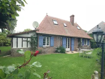 Gite à Paluel,Gîte Familial près du Littoral avec Jardin, Cheminée et Animaux sur Place FR-1-441-148 N°832943