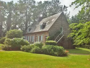 Agriturismo a Criquetot l'Esneval,Grande Ferme Cauchoise Rénovée avec Jardin Clos, Salle de Jeux et Cheminée FR-1-441-160 N°832946