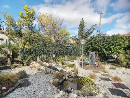 Bel F2 lumineux avec terrasse privée, à 5 min des Thermes et cœur de ville, animaux acceptés - Photo 1