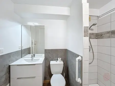 Studio cosy proche Thermes et centre-ville avec terrasse, animaux acceptés – Lamalou-les-Bains - Photo 13