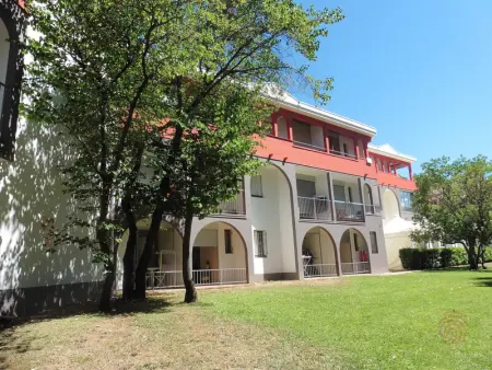 Charmant appartement avec terrasse, parking gratuit et animaux acceptés, proche des thermes à Lamalou - Photo 14