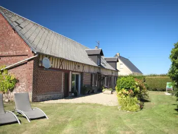 Gite à Bertreville,Maison familiale près des plages, jardin clos, équipée PMR, vélos, équipements bébé, 6 couchages. FR-1-441-189 N°832966