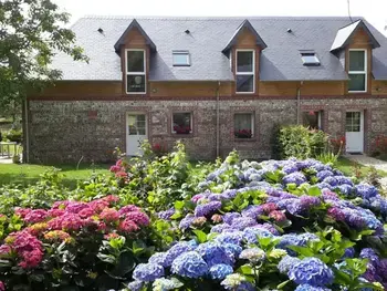 Agriturismo a Criquetot l'Esneval,Charme près d’Étretat : Maison 3 chambres, Terrasse et jardin privés, Proche Commodités FR-1-441-296 N°833028