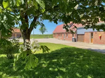 Agriturismo a Foucarmont,Grande Maison Familiale à la Campagne avec Jardin, Chevaux et Animaux, Proche Vallée de la Bresle FR-1-441-301 N°833031