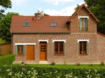 Casa rural en Roncherolles en Bray,Charmante maison avec jardin clos, BBQ, cheminée, près d'Avenue-Verte. Idéale famille! FR-1-441-336 N°833053