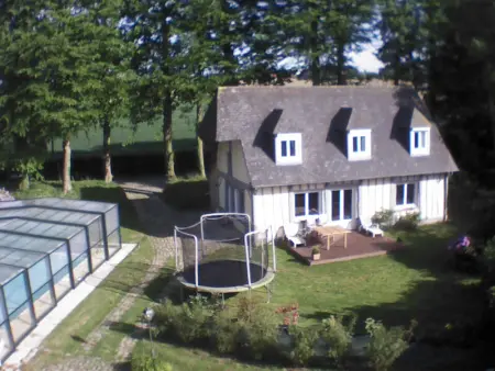 Gite à Villainville, Charmant gîte proche d'Étretat avec piscine chauffée et sauna - L833073