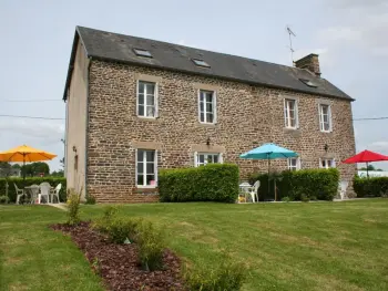 Gite à Brécey,Maison familiale avec jardin, terrasse et activités à proximité FR-1-362-517 N°833087