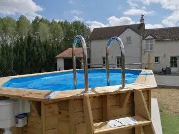 Gite à Rilly sur Vienne,Charmante maison avec piscine et grand jardin en Touraine, proche châteaux de la Loire et Futuroscope FR-1-381-481 N°833089